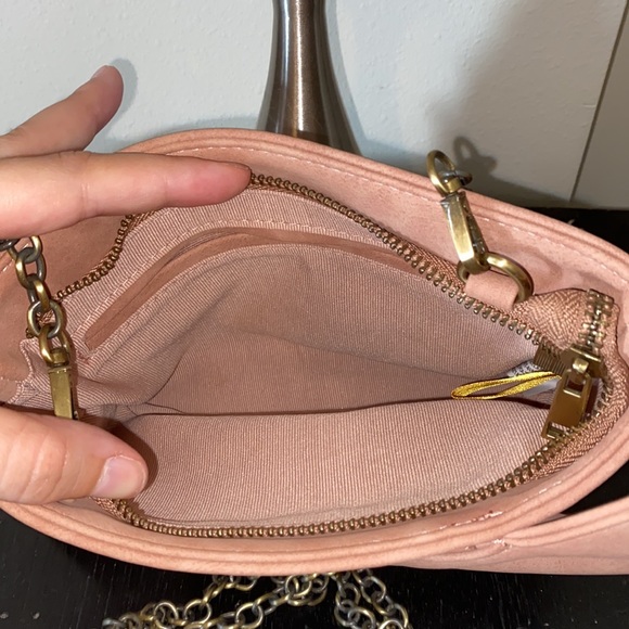 Salmon clutch - Picture 2 of 2